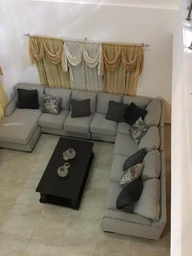 Villa Nilsa Бани Экстерьер фото